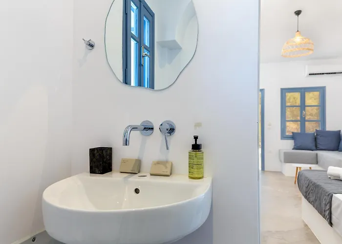 Aitheras Luxury Suites